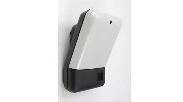 The world's first sensor-switched light
