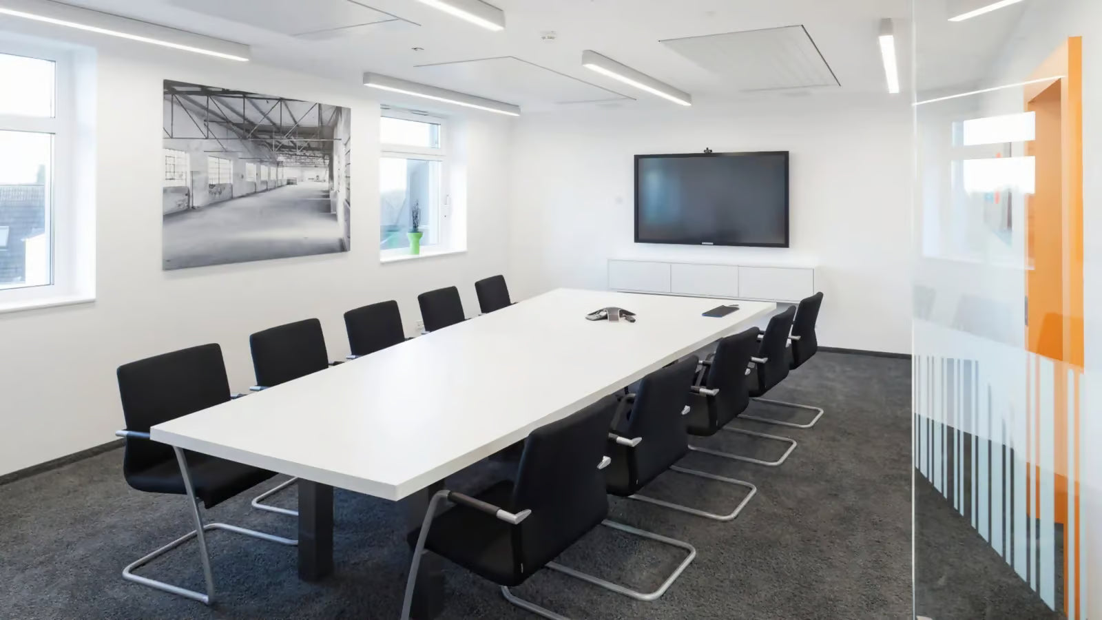 The duality of light measurement.