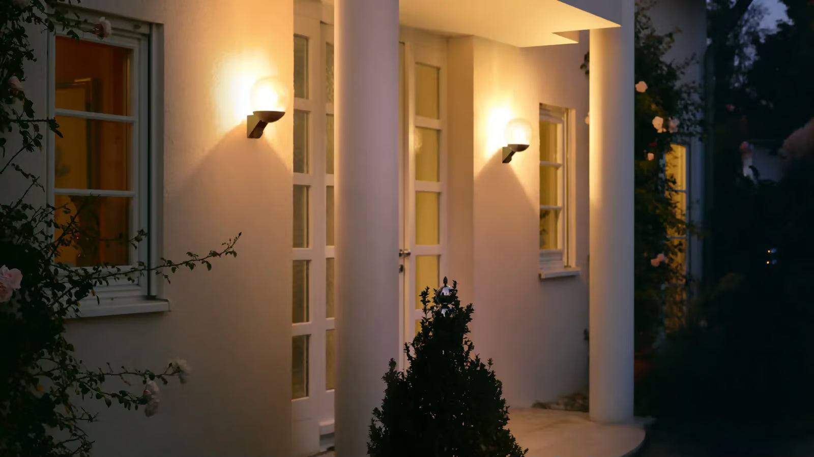 Your smart light – smooth and perfectly round.