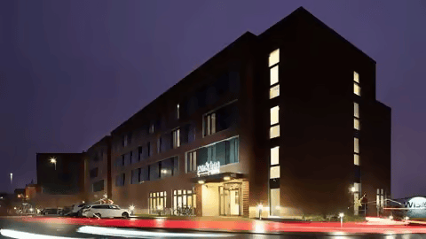 Park in by Radisson, Wismar